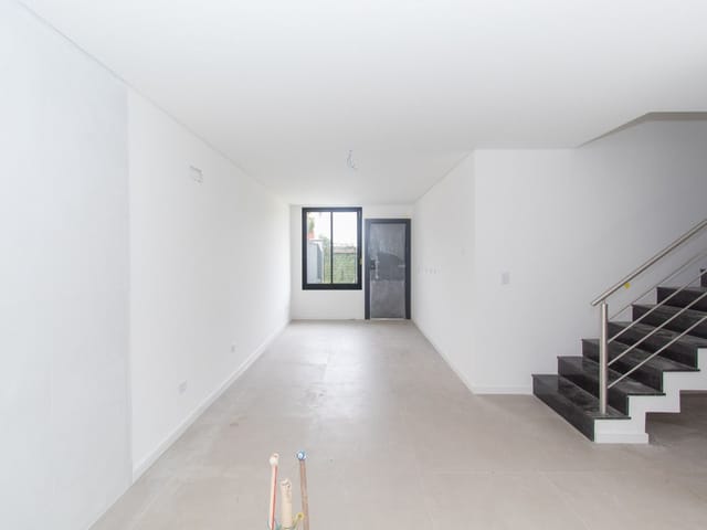Sobrado com 90m² 3 quartos e 3 banheiros, à venda, no bairro Pilarzinho em Curitiba