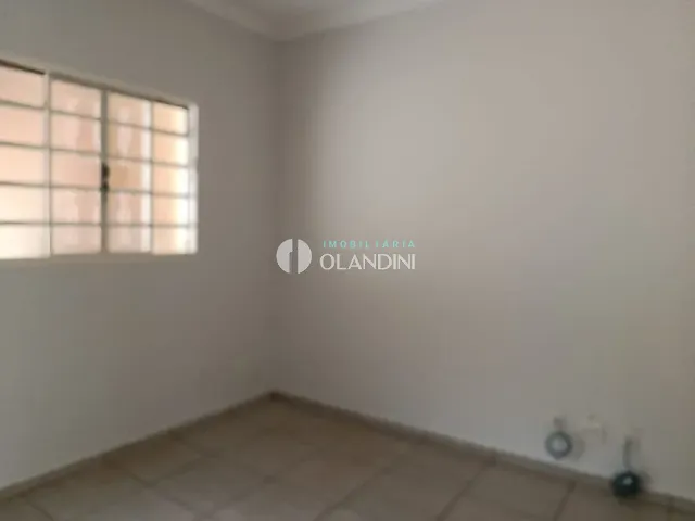Sobrado com 293m², à venda, no bairro Centro em Artur Nogueira