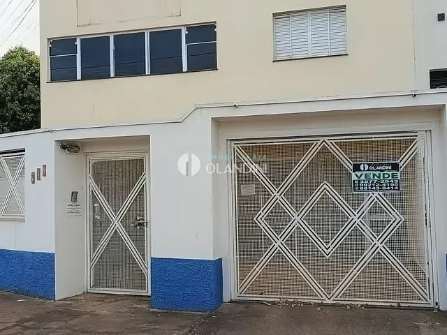 Sobrado com 293m², à venda, no bairro Centro em Artur Nogueira