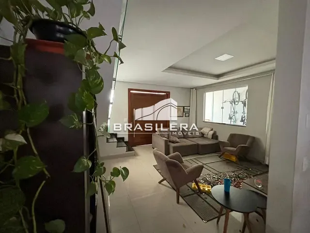 Sobrado com 296m² 4 quartos e 5 banheiros, à venda, no bairro Jardim Atlântico em Goiânia