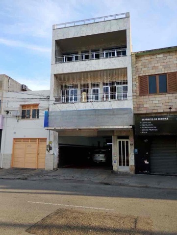 Sobrado com 500m² 3 quartos e 3 banheiros, à venda, no bairro Centro em Campos dos Goytacazes