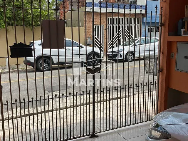 Sobrado 3 quartos e 2 banheiros, à venda, no bairro Parque Pinheiros em Taboão da Serra