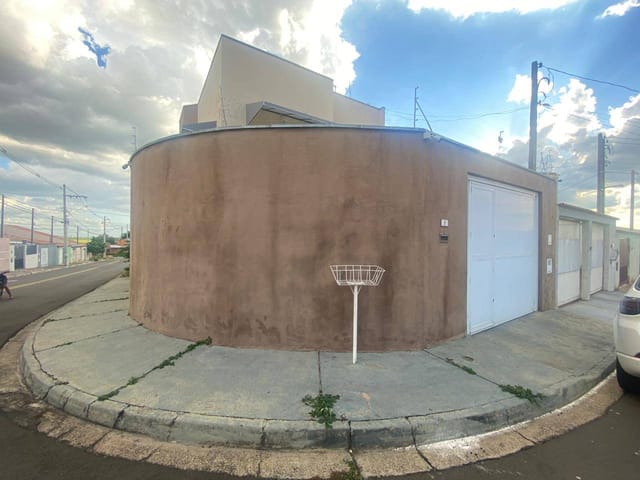 Sobrado com 157m² 3 quartos e 2 banheiros, à venda, no bairro Residencial Cosmos em Campinas