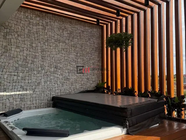 Sobrado com 252m² 3 quartos e 5 banheiros, à venda, no bairro Gleba Simon Frazer em Londrina