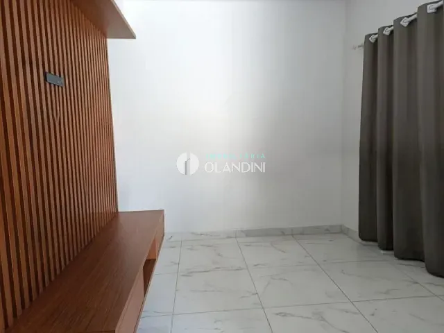 Sobrado para alugar, no bairro Residencial dos Ipês em Artur Nogueira