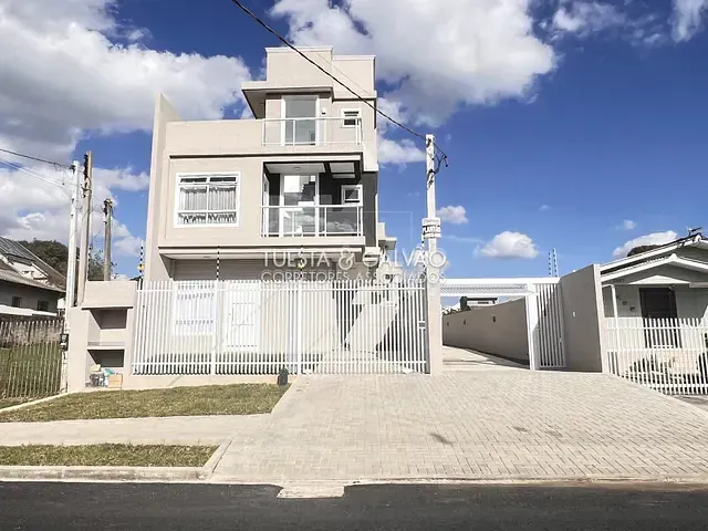 Casa com 125m² 3 quartos e 4 banheiros, à venda, no bairro Boqueirão em Curitiba