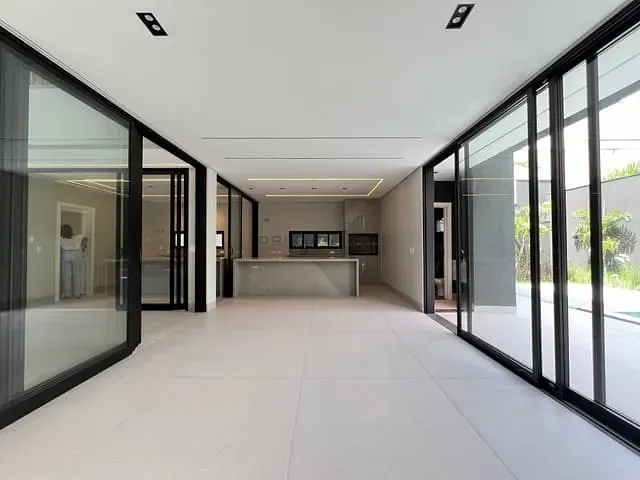 Sobrado com 412m² 3 quartos e 5 banheiros, à venda, no bairro Parque Residencial Damha IV em Campo Grande