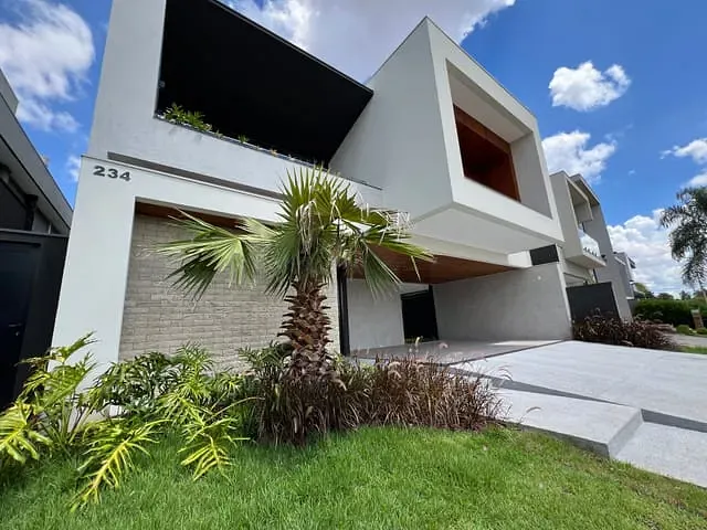 Sobrado com 412m² 3 quartos e 5 banheiros, à venda, no bairro Parque Residencial Damha IV em Campo Grande