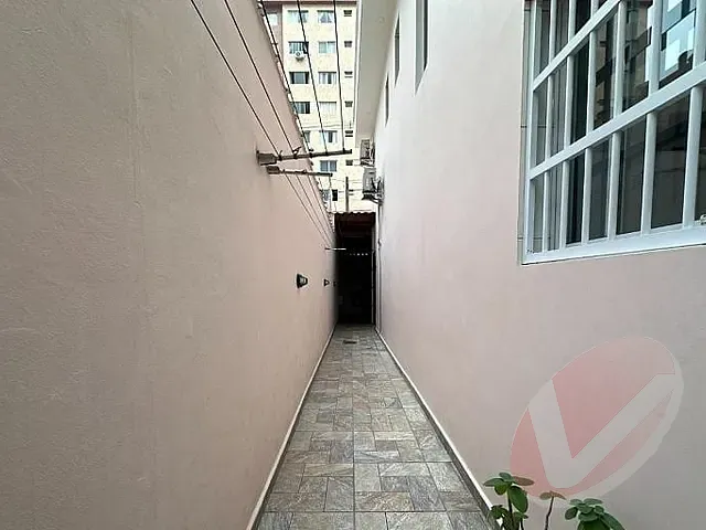 Sobrado com 115m² 3 quartos e 2 banheiros, à venda, no bairro Canto do Forte em Praia Grande