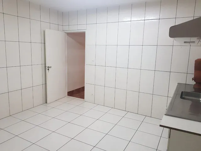 Sobrado 2 quartos e 2 banheiros, para alugar, no bairro Campestre em Santo André