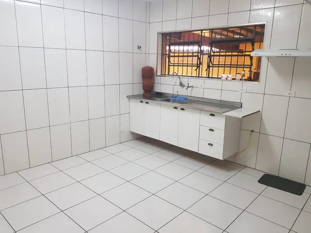Sobrado 2 quartos e 2 banheiros, para alugar, no bairro Campestre em Santo André