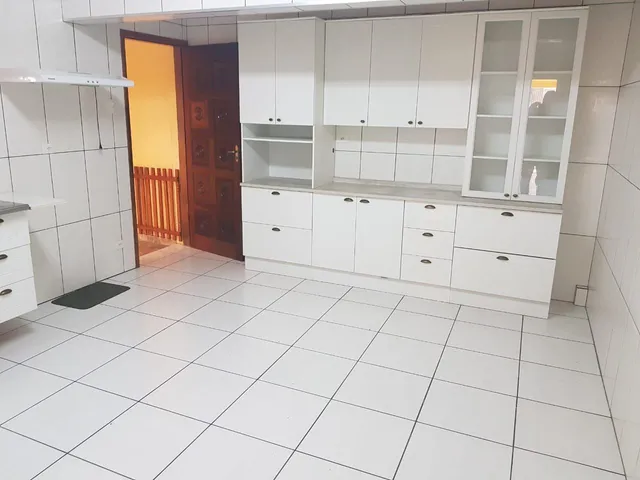 Sobrado 2 quartos e 2 banheiros, para alugar, no bairro Campestre em Santo André
