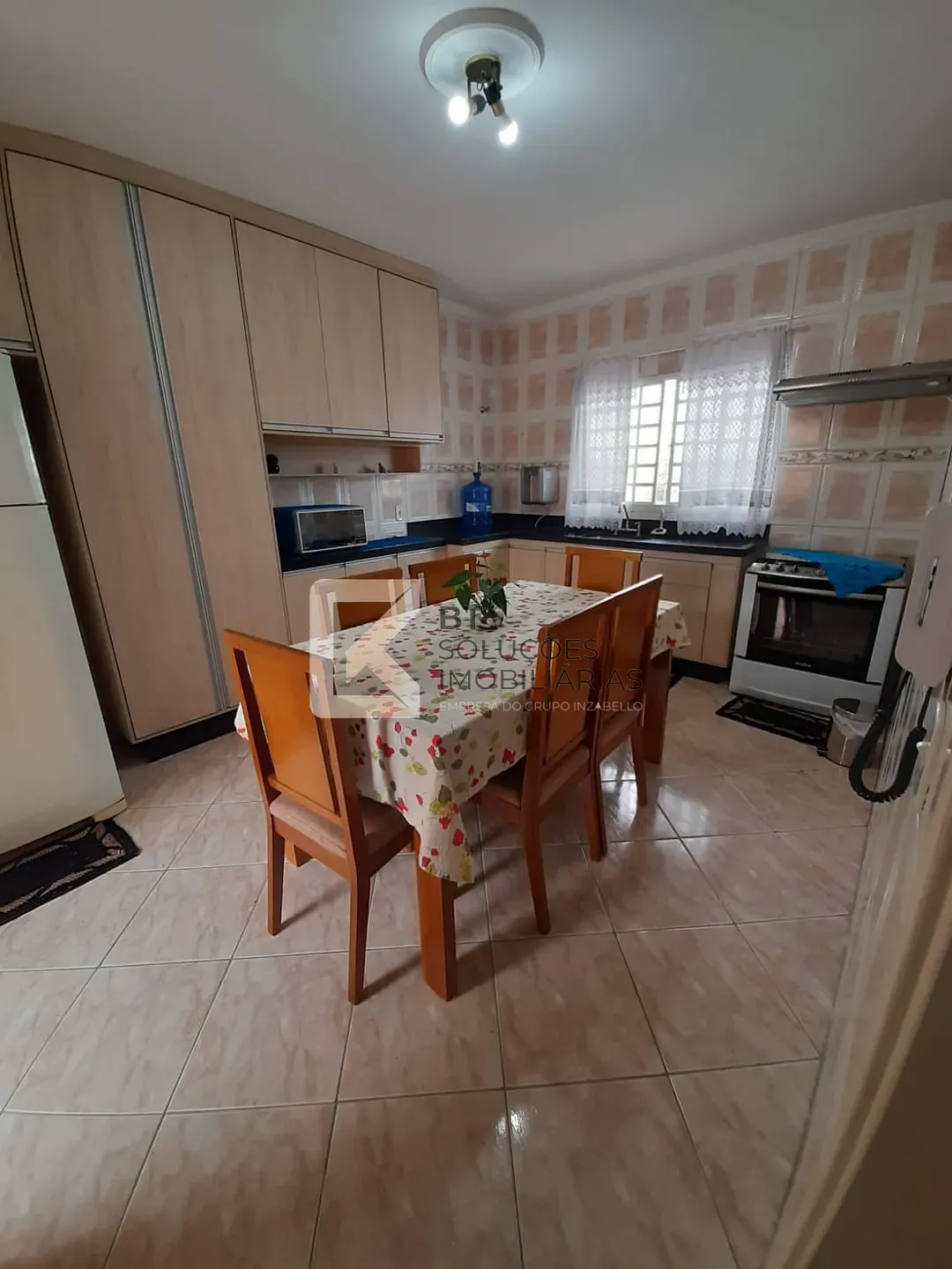 Sobrado, 3 quartos, 284 m² - Foto 1