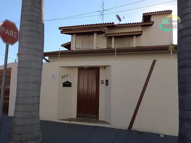 Sobrado com 207m² 4 quartos e 2 banheiros, para alugar, no bairro Bonfim em Campinas