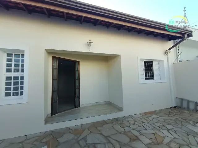 Sobrado com 207m² 4 quartos e 2 banheiros, para alugar, no bairro Bonfim em Campinas