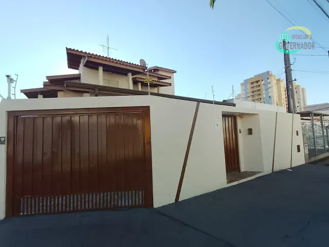 Sobrado com 207m² 4 quartos e 2 banheiros, para alugar, no bairro Bonfim em Campinas
