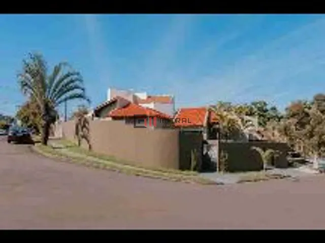 Sobrado com 415m² 3 quartos e 3 banheiros, à venda, no bairro Jardim Vila Rica em Cambé