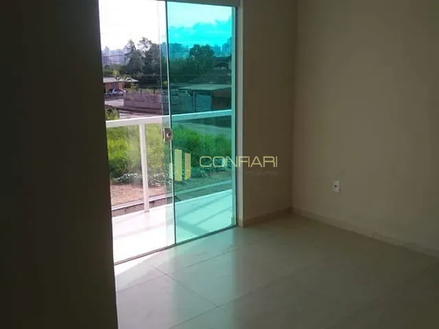 Sobrado com 130m² 3 quartos e 2 banheiros, à venda, no bairro Perequê em Porto Belo
