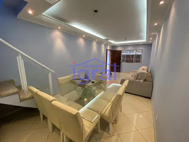 Sobrado com 250m² 3 quartos e 3 banheiros, à venda, no bairro Vila Fachini em São Paulo