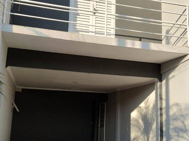 Sobrado com 200m² 2 quartos e 2 banheiros, à venda, no bairro Conjunto Habitacional Vila Réggio em Campinas