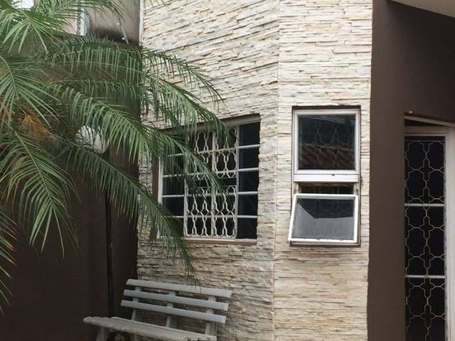 Sobrado com 200m² 2 quartos e 2 banheiros, à venda, no bairro Conjunto Habitacional Vila Réggio em Campinas