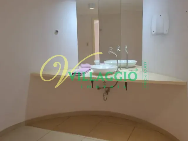 Sobrado com 920m², para alugar, no bairro Centro em São José do Rio Preto