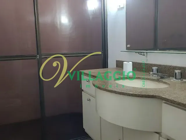 Sobrado com 920m², para alugar, no bairro Centro em São José do Rio Preto
