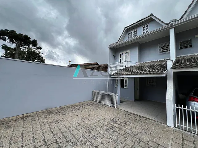Sobrado com 250m² 3 quartos e 2 banheiros, à venda, no bairro Cajuru em Curitiba