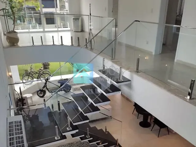 Sobrado com 279m² 3 quartos e 4 banheiros, à venda, no bairro Vista Linda em Bertioga