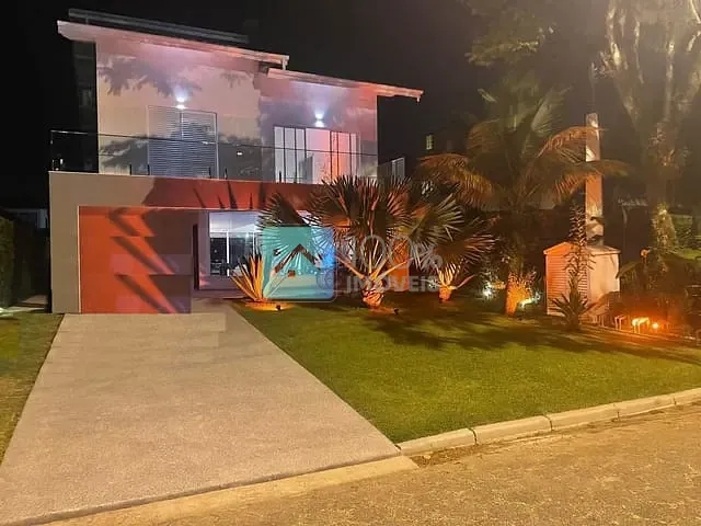 Sobrado com 279m² 3 quartos e 4 banheiros, à venda, no bairro Vista Linda em Bertioga