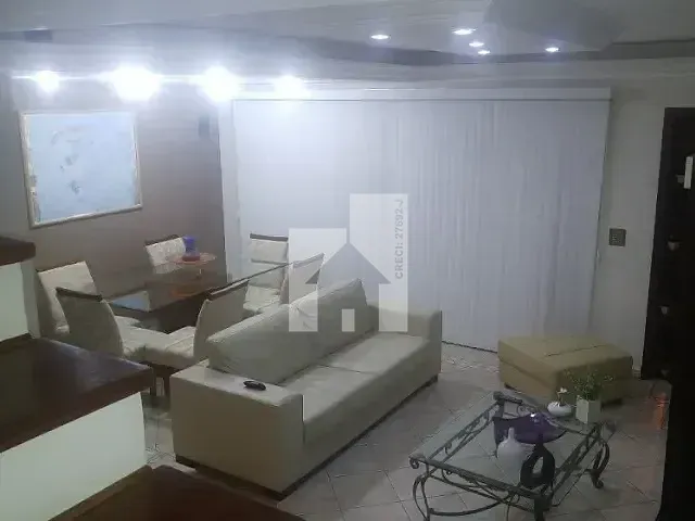 Sobrado com 150m² 3 quartos e 4 banheiros, à venda, no bairro Vila Galvão em Jundiaí