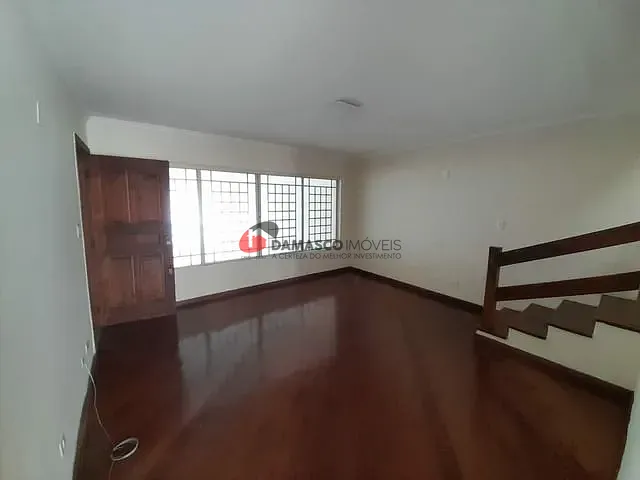 Sobrado com 205m² 3 quartos e 1 banheiro, para alugar, no bairro Santa Maria em São Caetano do Sul