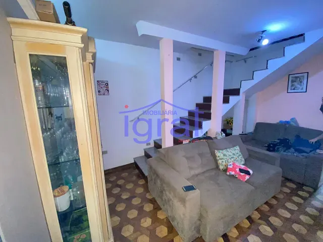 Sobrado com 200m² 4 quartos e 2 banheiros, à venda, no bairro Vila do Encontro em São Paulo