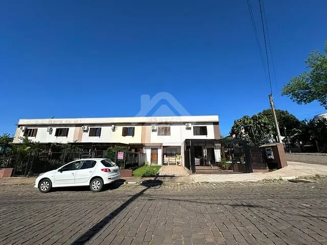 Sobrado 2 quartos e 1 banheiro, à venda, no bairro Centenário em Lajeado