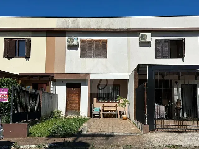 Sobrado 2 quartos e 1 banheiro, à venda, no bairro Centenário em Lajeado