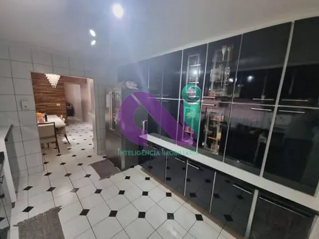 Sobrado com 160m² 3 quartos e 3 banheiros, à venda, no bairro Jardim das Flores em Osasco