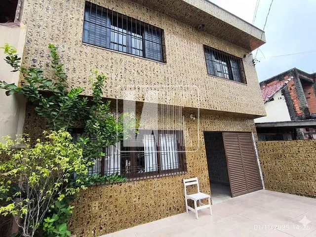 Sobrado com 120m² 2 quartos e 1 banheiro, à venda, no bairro Vila Sacadura Cabral em Santo André