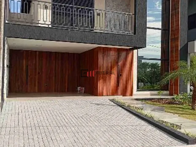 Sobrado 4 quartos e 2 banheiros, à venda, no bairro Cidade Industrial 2 em Londrina