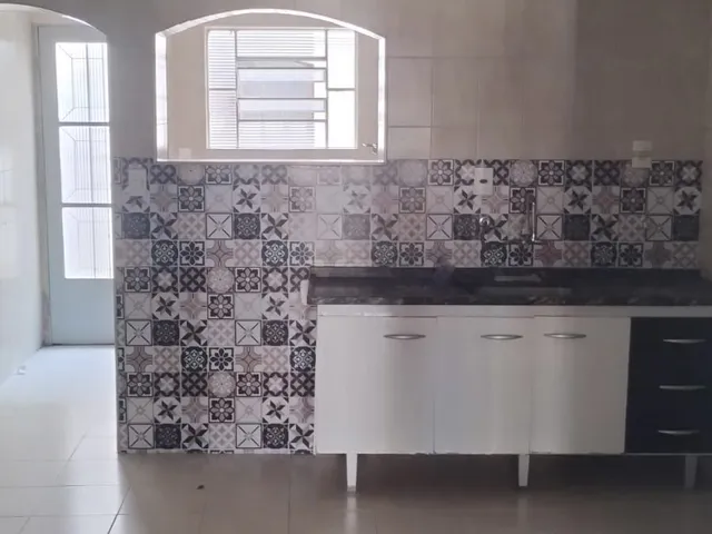 Sobrado com 100m² 3 quartos e 2 banheiros, à venda ou para alugar, no bairro Vila Prudente em São Paulo