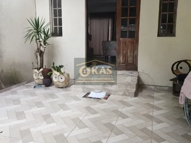 Sobrado com 280m² 3 quartos e 2 banheiros, à venda, no bairro Jardim Cacique em Suzano