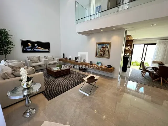 Sobrado com 525m² 3 quartos e 4 banheiros, à venda, no bairro Condomínio Residencial Euroville II em Bragança Paulista