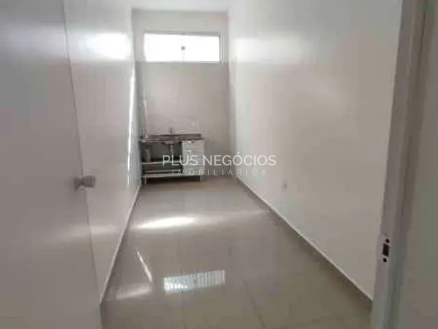 Sobrado com 200m², à venda, no bairro Wanel Ville em Sorocaba