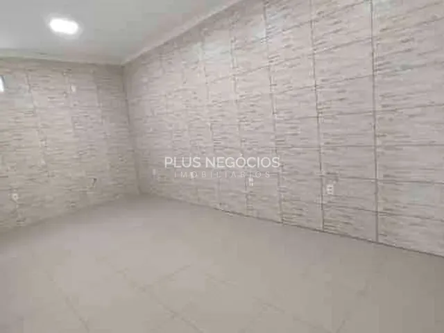 Sobrado com 200m², à venda, no bairro Wanel Ville em Sorocaba