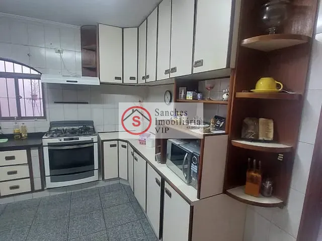 Sobrado 4 quartos e 3 banheiros, à venda, no bairro Quinta da Paineira em São Paulo
