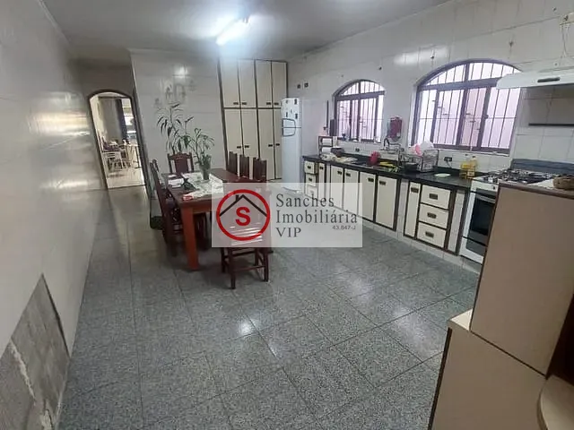 Sobrado 4 quartos e 3 banheiros, à venda, no bairro Quinta da Paineira em São Paulo