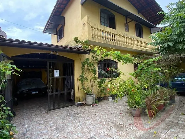 Sobrado com 250m² 3 quartos e 2 banheiros, à venda, no bairro Caiçara em Praia Grande
