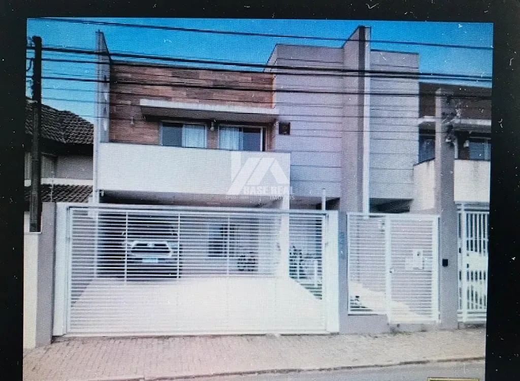 Sobrado de Alto Padrão — Centro