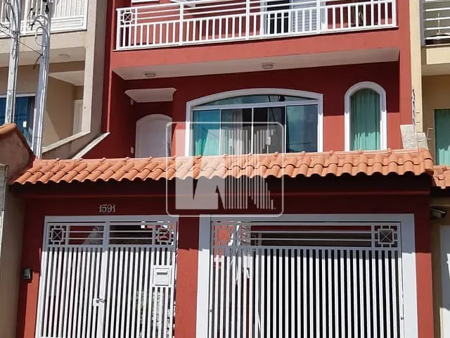 Sobrado com 296m² 3 quartos e 5 banheiros, à venda, no bairro Cerâmica em São Caetano do Sul