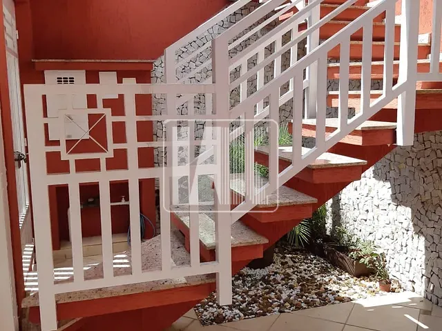 Sobrado com 296m² 3 quartos e 5 banheiros, à venda, no bairro Cerâmica em São Caetano do Sul