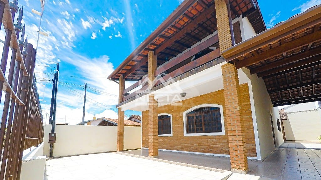 Sobrado, 6 quartos, 266 m² - Foto 1